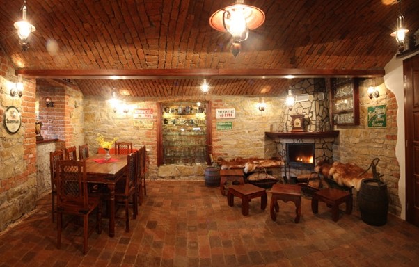 Stavění máje restaurace U Čápa Příbor