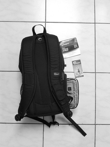 FOTOBATOH LOWEPRO FASTPACK 100