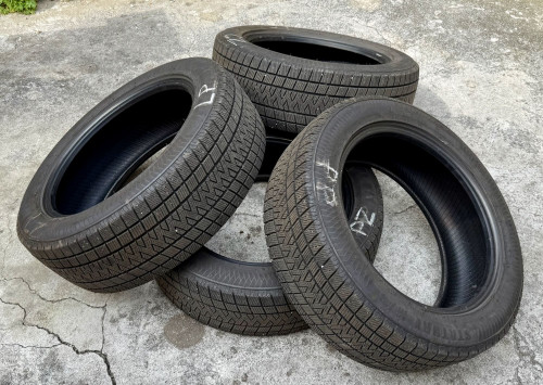 Zimní pneu 225/55 R18 Gripmax (sada 4 ks) - vzorek 5-5,5 mm